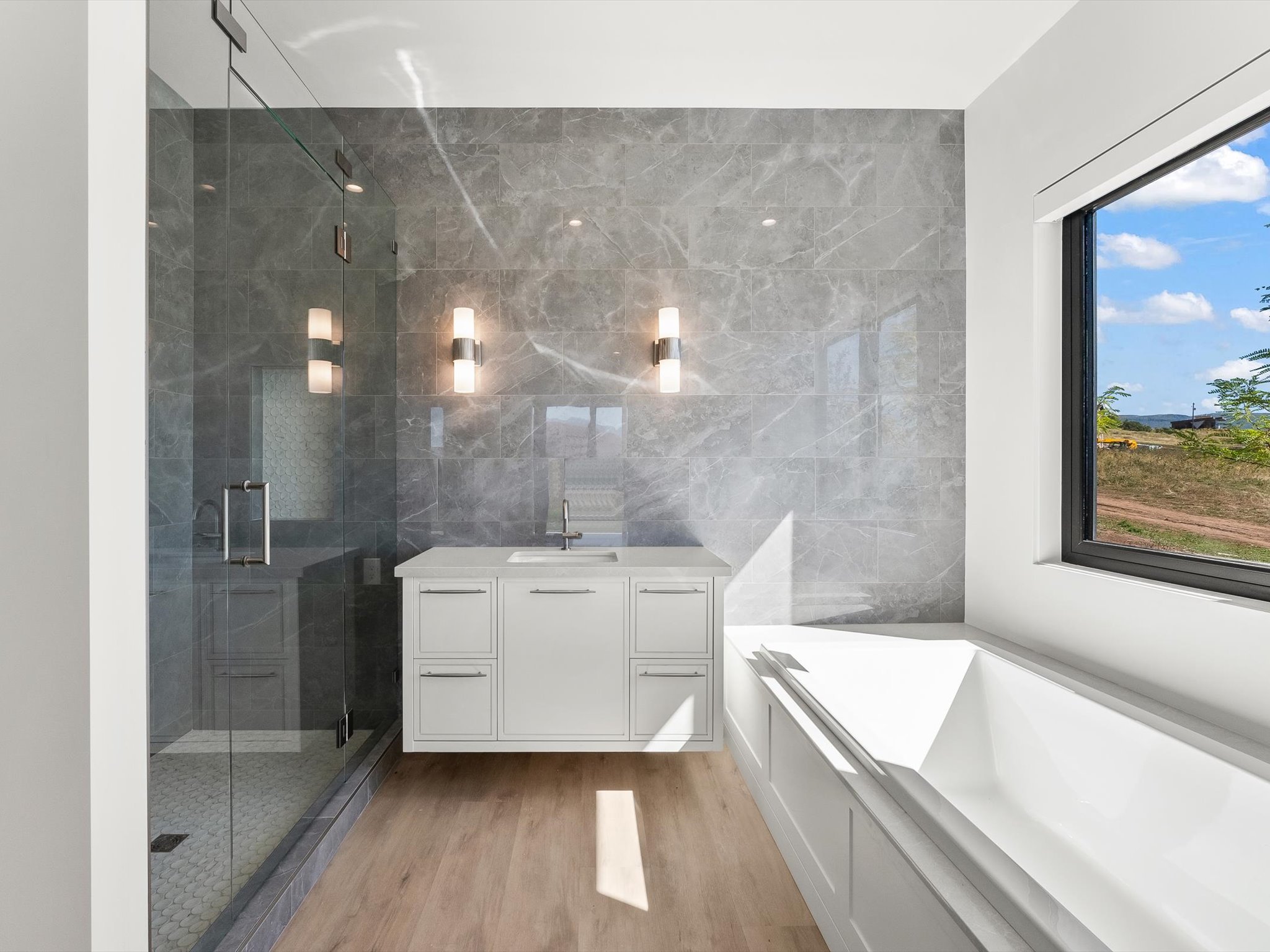 Stone Countertops, Shower & Tub Surrounds