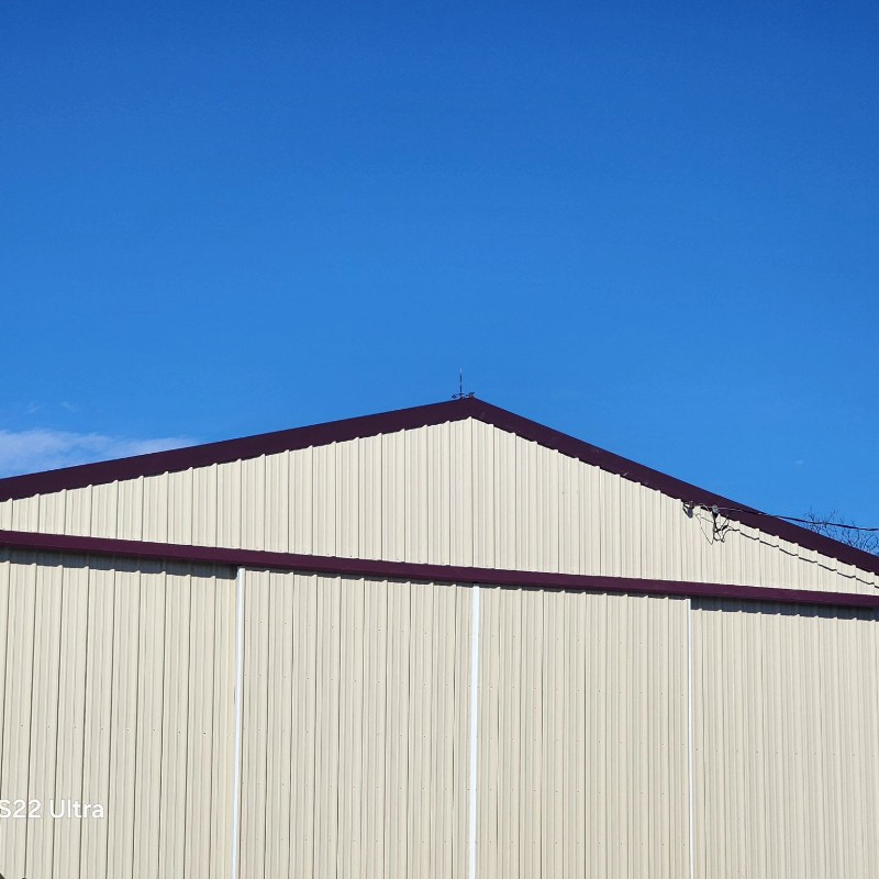 roof of a commercial building