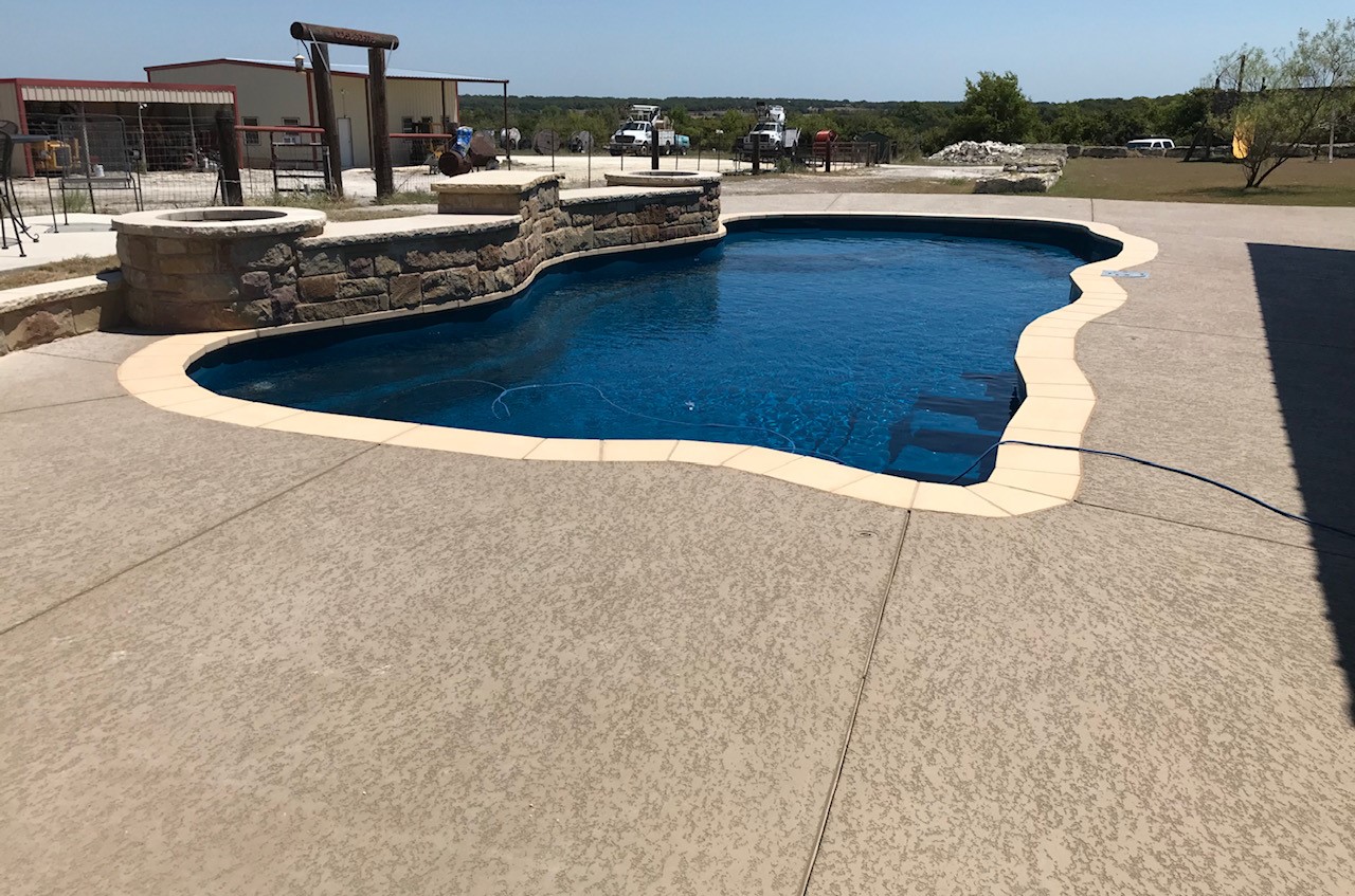 Pool Installer in Austin, TX | Blue Bottom Pools - Austin