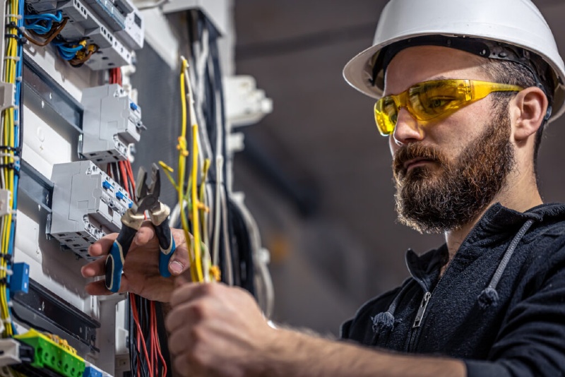 electrician-school-near-me-iec-central-ohio