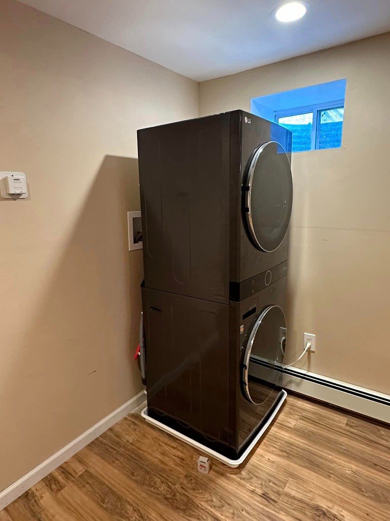 Washer and dryer unit.
