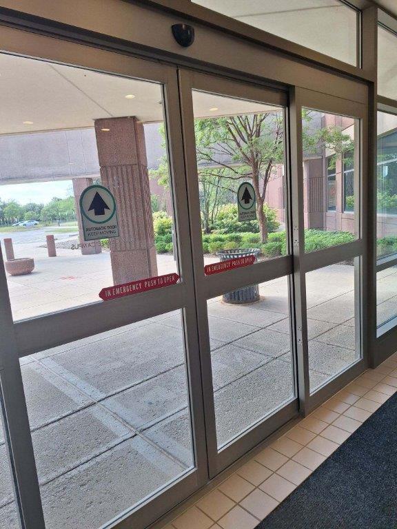 Sliding, automatic doors.