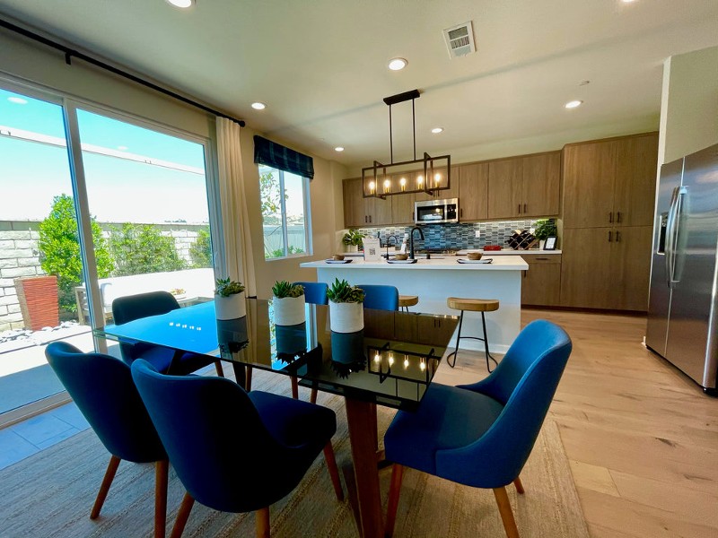 kitchen dining room