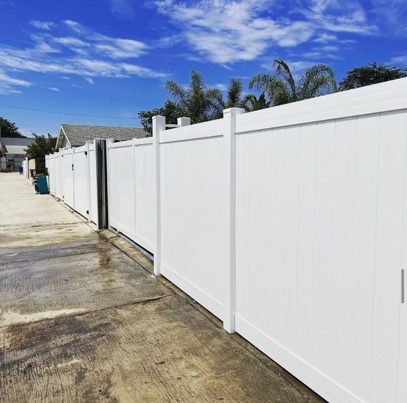 vinyl fence