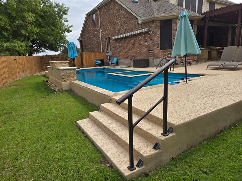 Pool Installer in Austin, TX | Blue Bottom Pools - Austin