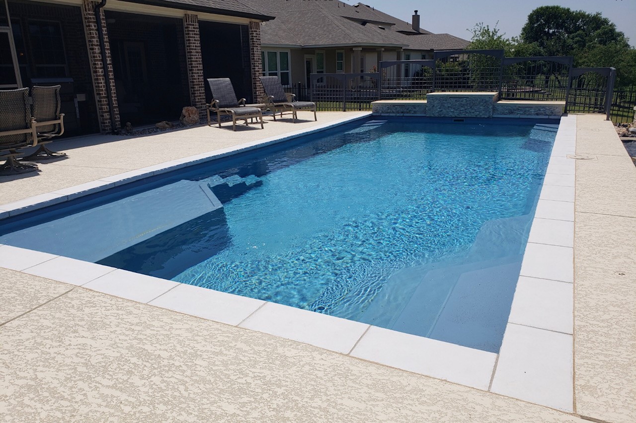 Pool Installer in Austin, TX | Blue Bottom Pools - Austin