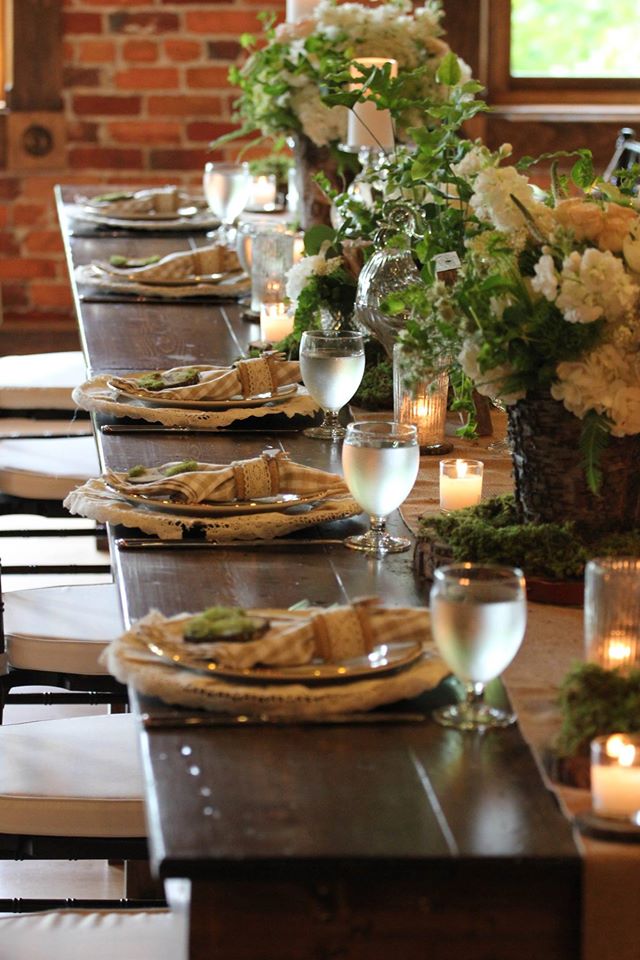 Rustic place settings for a wedding