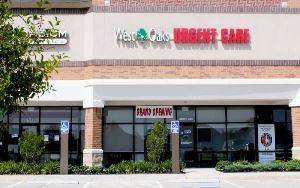 Storefront of West Oaks Urgent Care Center on Highway in Atlanta/Richmond