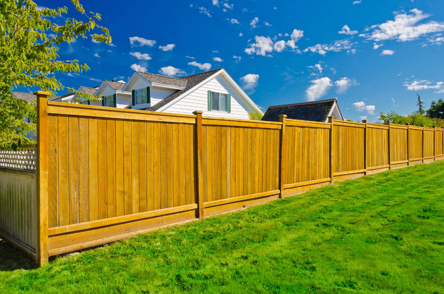 Chain link fence installation in Upper Arlington, OH