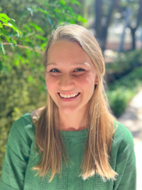 Elizabeth Bontrager headshot