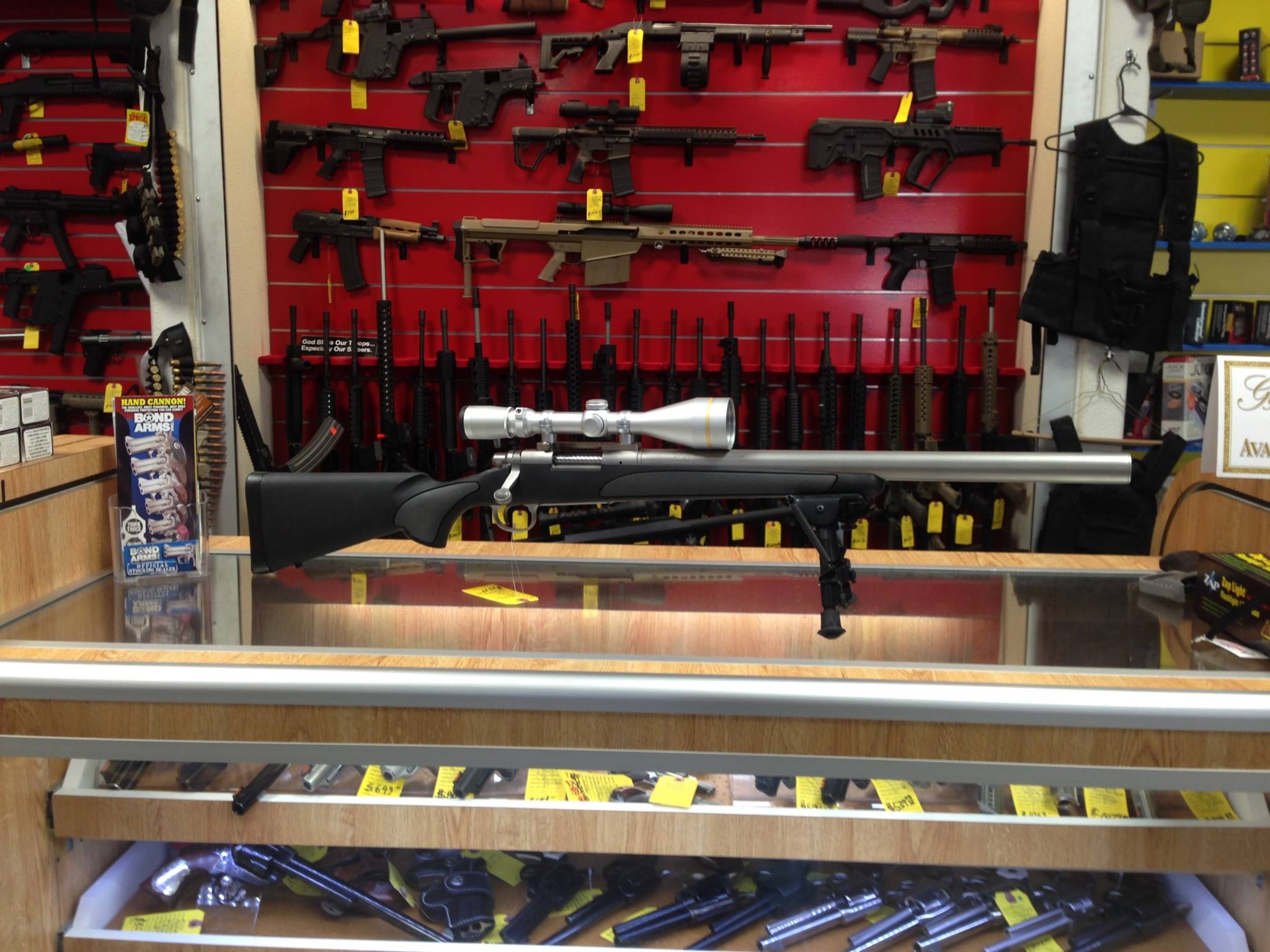 Display cases of rifles and handguns.